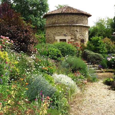 Villa Menet Montbron Exterior foto