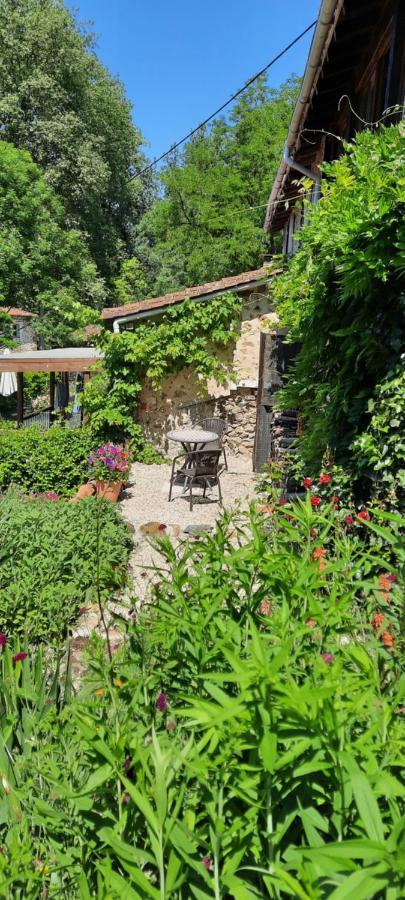 Villa Menet Montbron Exterior foto