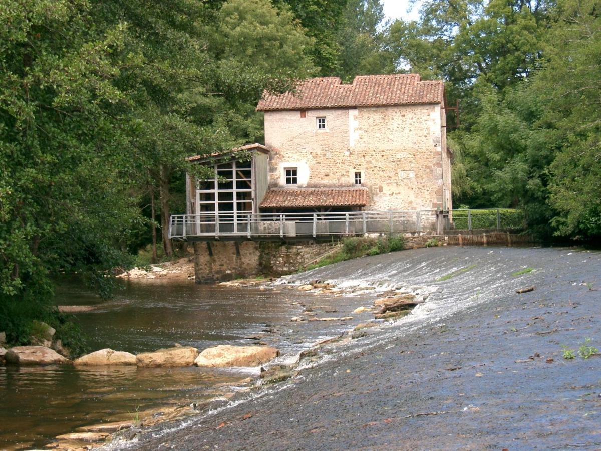 Villa Menet Montbron Exterior foto